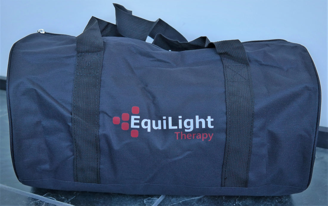EQUILIGHT taske, perfekt til at opbevare din LED Therapy Pad.